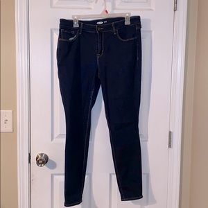Women’s skinny jeans